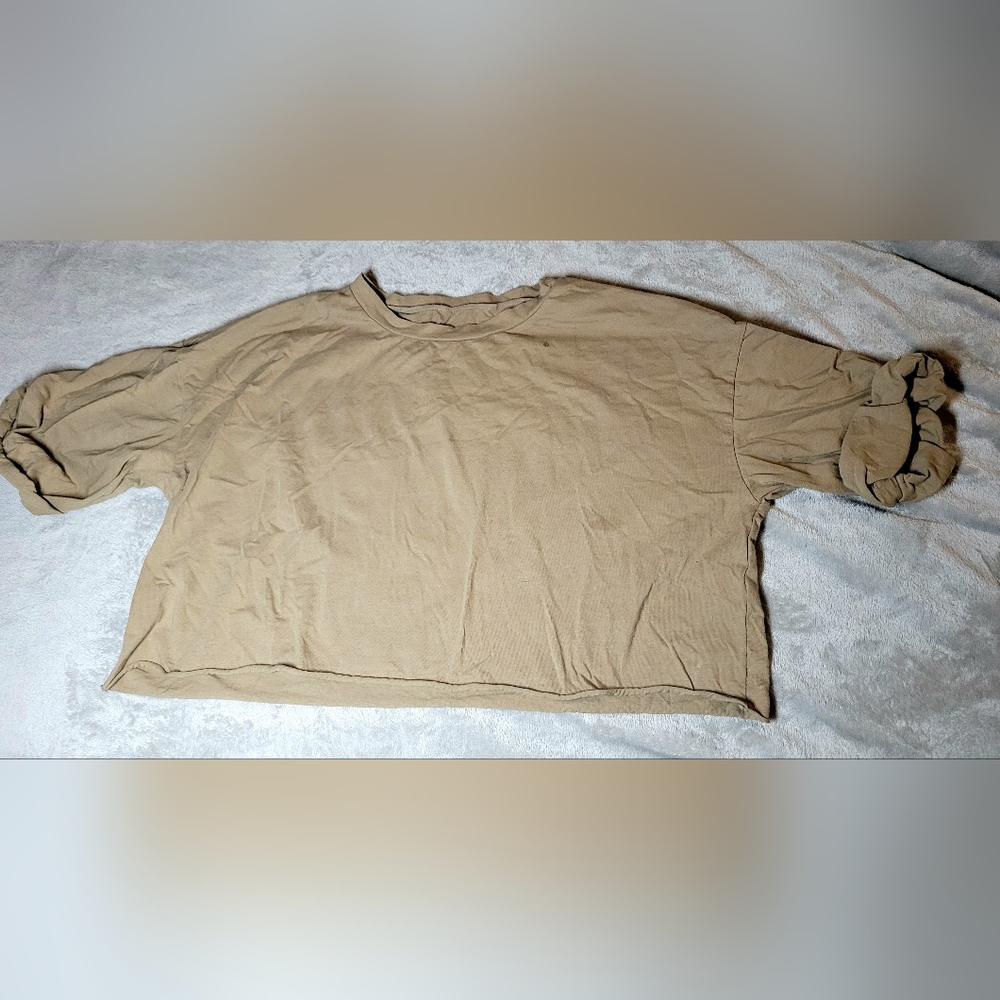 Balance Athletica (aka Vitality) beige, cropped, athletic shirt sized large.